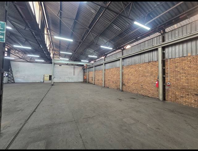 1,000M² WAREHOUSE TO LET IN BENONI SOUTH